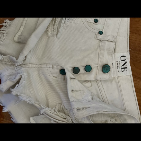 One Teaspoon Denim Bandit Shorts - Picture 10 of 11